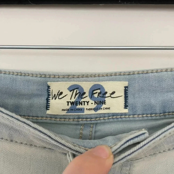 Free People We The Free Youthquake Crop Flare Jeans Bleach Out Size 29 - Picture 3 of 8